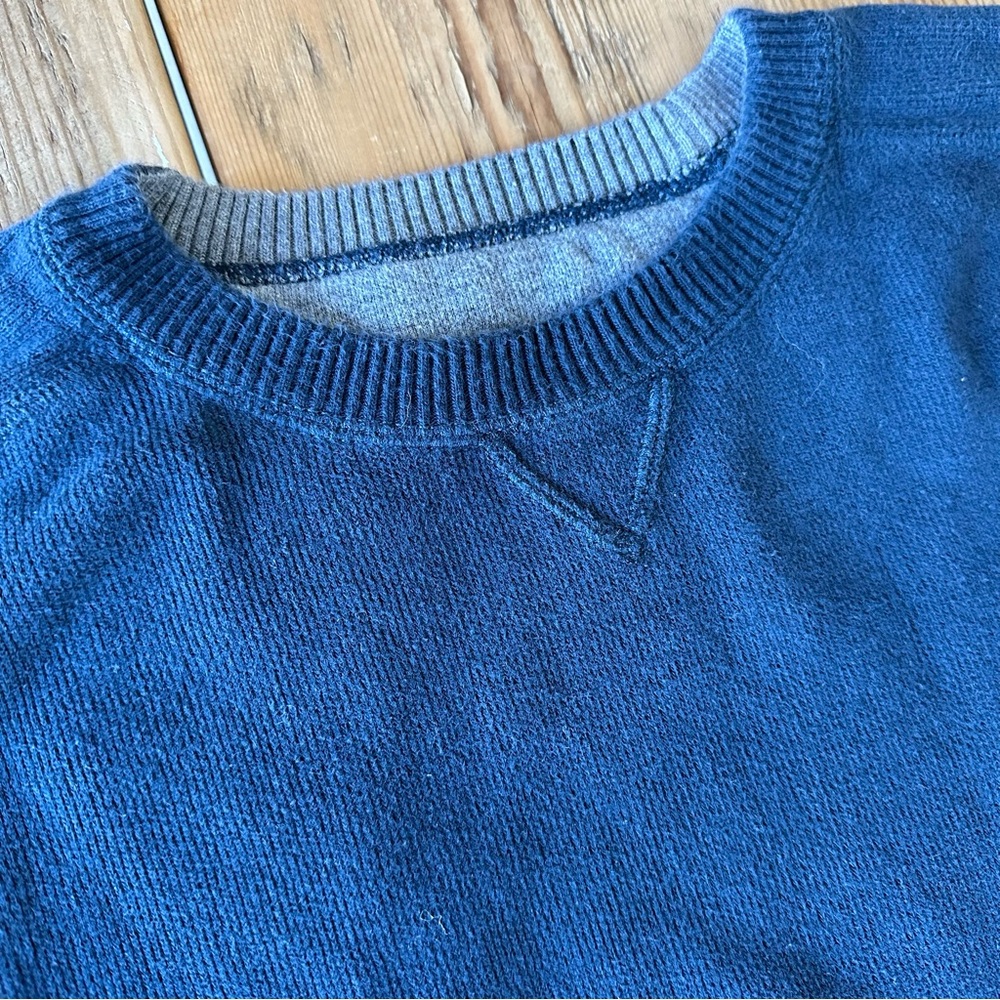 Tommy Bahama Crewneck Sweatshirt Reversible Navy Blue and Gray Color - Picture 5 of 14